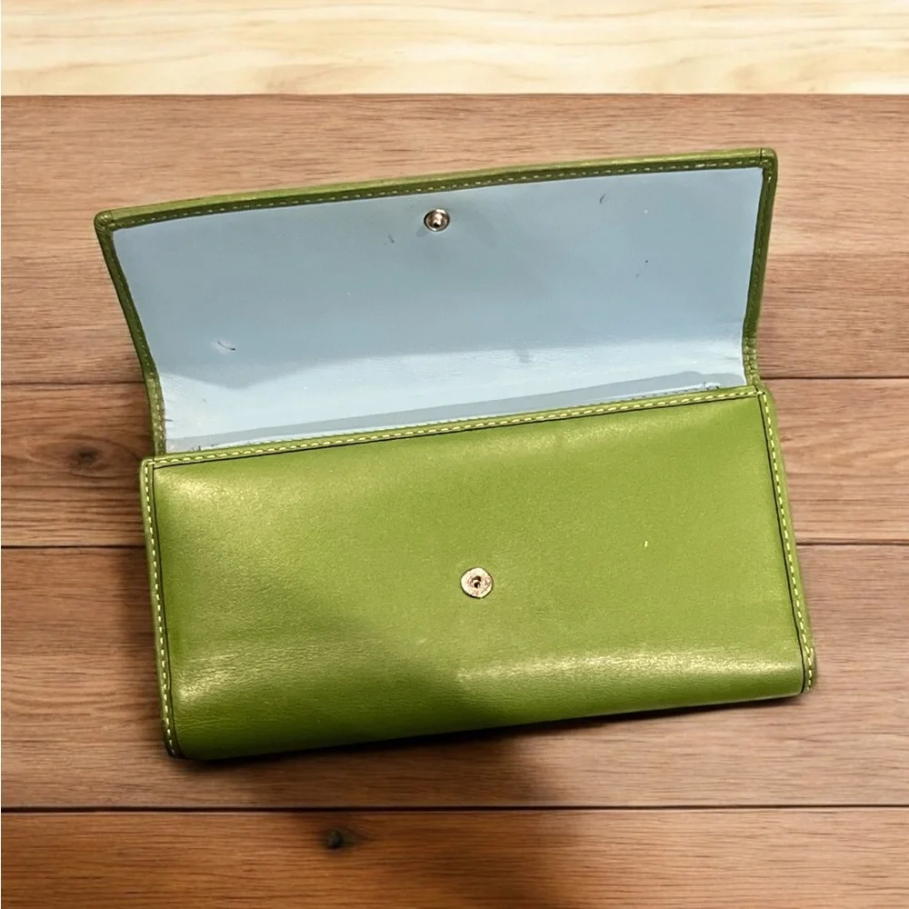 Coach Soho Green/Blue Leather Tri-Fold Wallet. - Picture 4 of 6